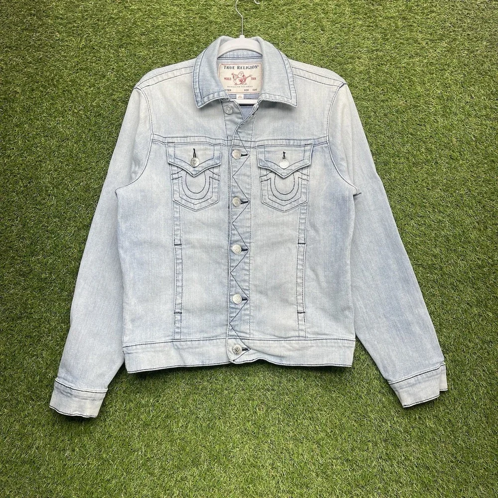 True Religion Trucker Jacket Mens Small 15426-00 Cotton Light Wash Denim Button